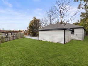 1638  Stevens Street , Dallas Texas 75228