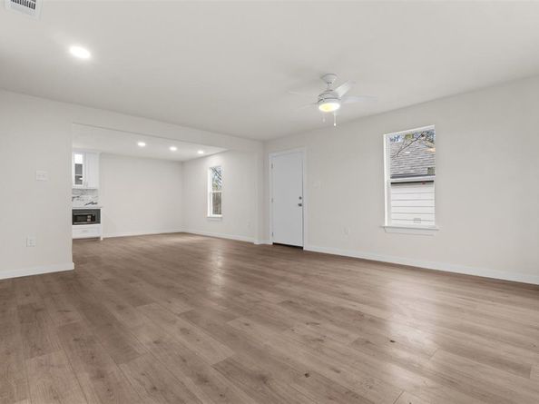 1638  Stevens Street , Dallas Texas 75228