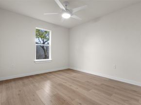 1638  Stevens Street , Dallas Texas 75228