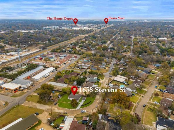 1638  Stevens Street , Dallas Texas 75228