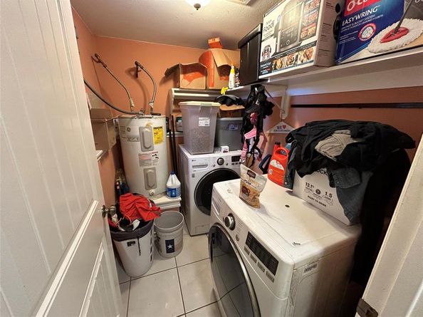 3702  Frank Street , Dallas Texas 75210