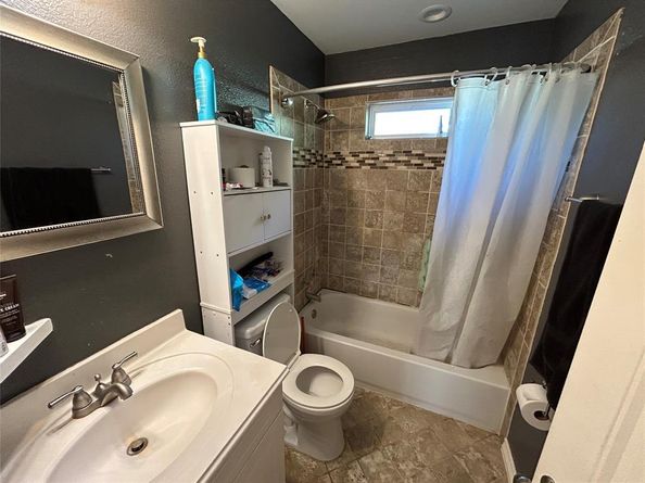 3702  Frank Street , Dallas Texas 75210