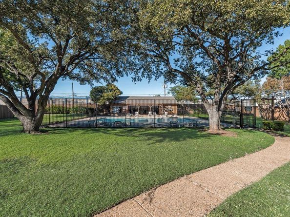 3211  Whispering Oak  , Farmers Branch Texas 75234