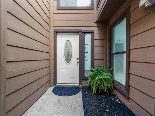 3211  Whispering Oak  , Farmers Branch Texas 75234