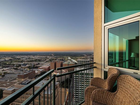 500  Throckmorton Street  3206, Fort Worth Texas 76102