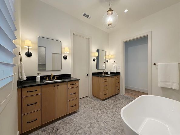 6537  Trammel Drive , Dallas Texas 75214