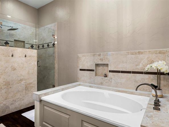 6306  Chelsea Way , Garland Texas 75044