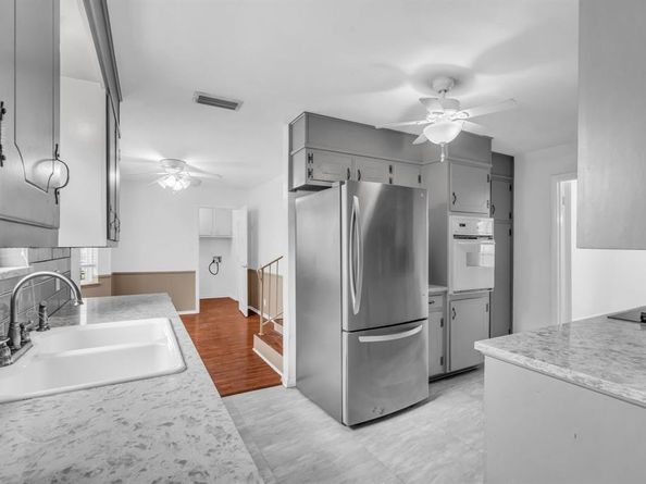 6020  Wester Avenue , Fort Worth Texas 76133