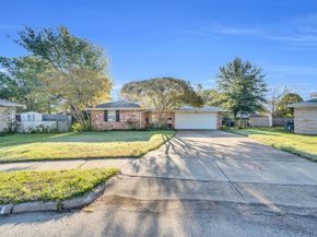 1008  Louise Street , Irving Texas 75060