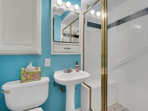 1008  Louise Street , Irving Texas 75060