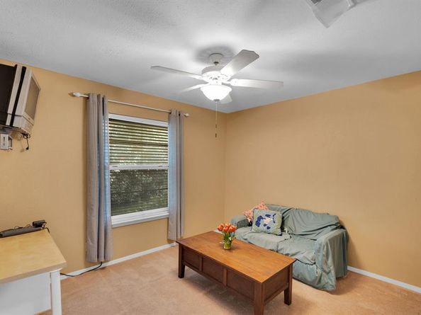 1008  Louise Street , Irving Texas 75060