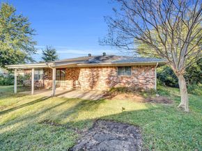 1008  Louise Street , Irving Texas 75060