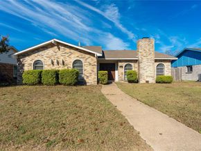 2913  Landershire Lane , Garland Texas 75044