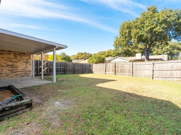 2913  Landershire Lane , Garland Texas 75044