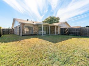 2913  Landershire Lane , Garland Texas 75044