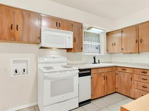 2729  Lockhart Avenue , Dallas Texas 75228