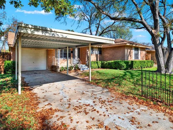 2729  Lockhart Avenue , Dallas Texas 75228