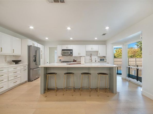 7327  Spring Valley Road , Dallas Texas 75254