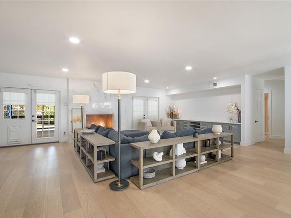 7327  Spring Valley Road , Dallas Texas 75254