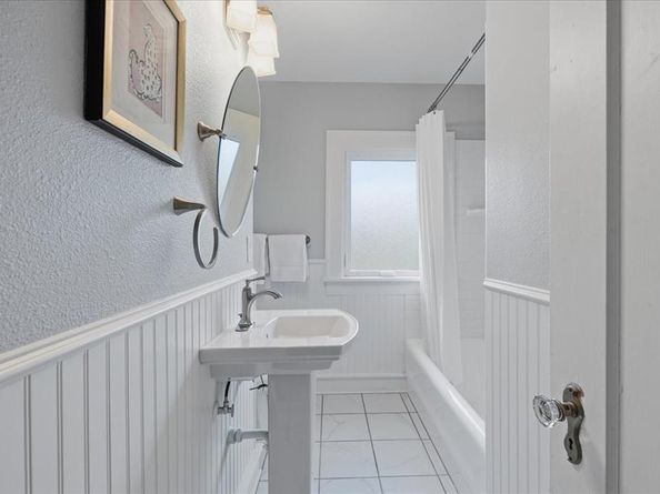 4325  Locke Avenue , Fort Worth Texas 76107