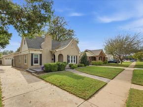 4325  Locke Avenue , Fort Worth Texas 76107