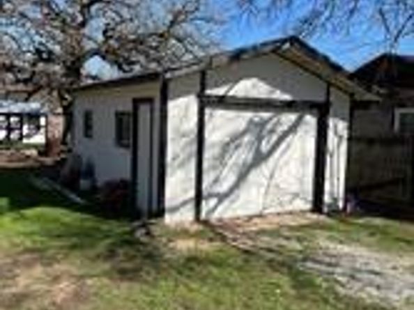 356  Shoreline Drive , Azle Texas 76020