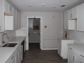 1663  Riverway Bend Circle , Dallas Texas 75217