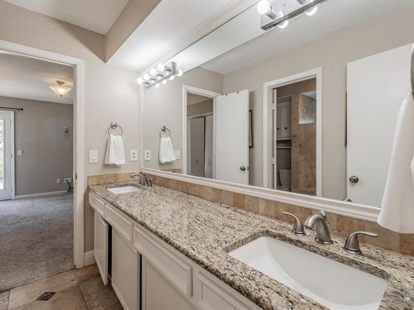 16056  Chalfont Court , Dallas Texas 75248