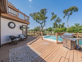 16056  Chalfont Court , Dallas Texas 75248