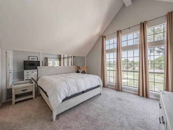 16056  Chalfont Court , Dallas Texas 75248