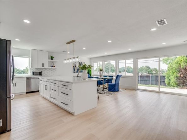 1701  Chesterfield Drive , Carrollton Texas 75007