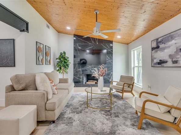 1701  Chesterfield Drive , Carrollton Texas 75007