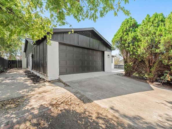 1701  Chesterfield Drive , Carrollton Texas 75007