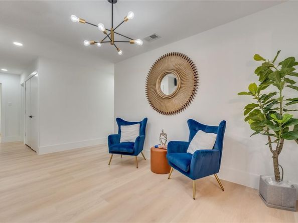 1701  Chesterfield Drive , Carrollton Texas 75007