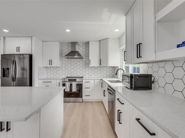 1701  Chesterfield Drive , Carrollton Texas 75007