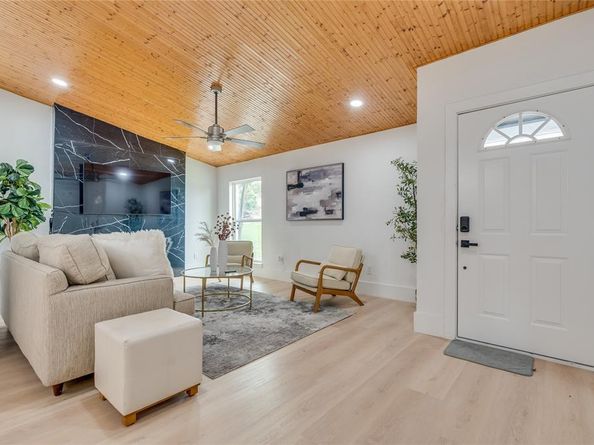 1701  Chesterfield Drive , Carrollton Texas 75007