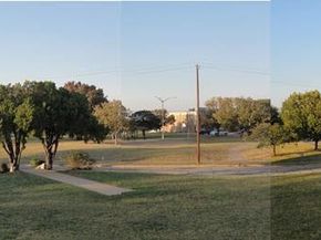 1200 E Maddox Avenue , Fort Worth Texas 76104