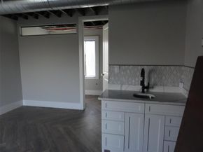 1200 E Maddox Avenue , Fort Worth Texas 76104