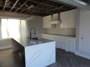 1200 E Maddox Avenue , Fort Worth Texas 76104