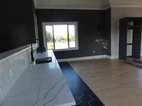 1200 E Maddox Avenue , Fort Worth Texas 76104