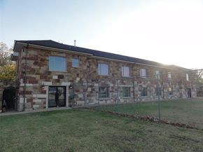 1200 E Maddox Avenue , Fort Worth Texas 76104