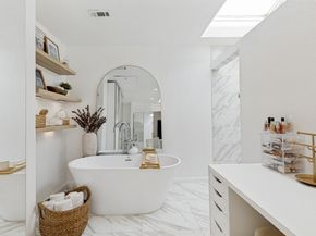 6332  Southpoint Drive , Dallas Texas 75248