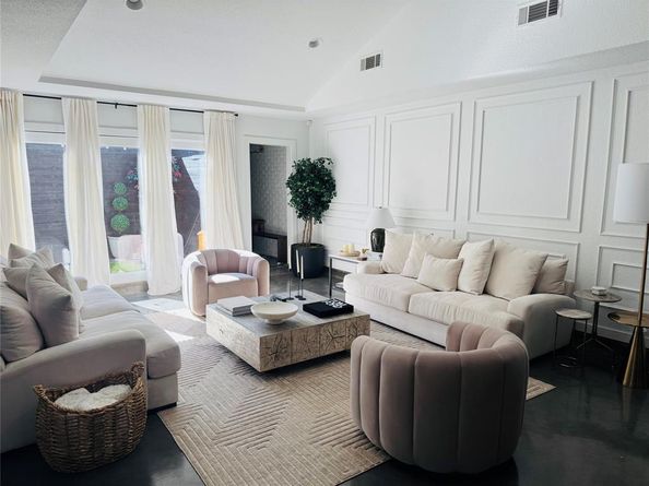 6332  Southpoint Drive , Dallas Texas 75248