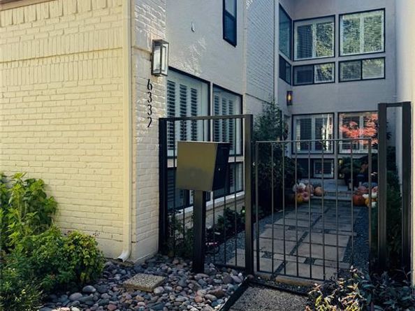 6332  Southpoint Drive , Dallas Texas 75248