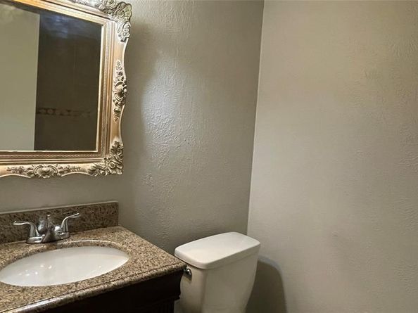 815 W Rochelle Road , Irving Texas 75062
