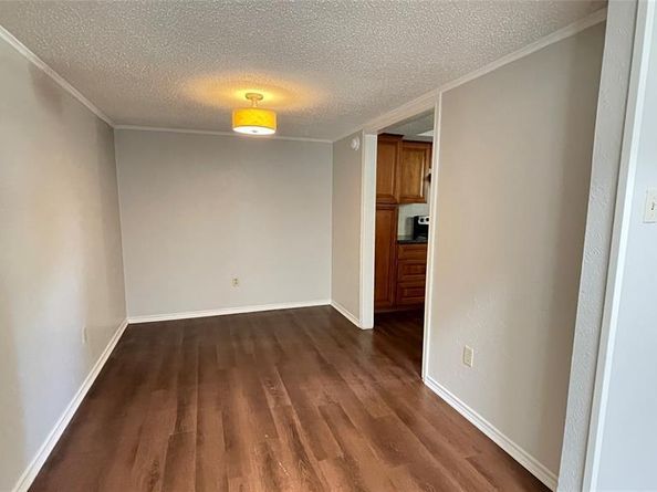 815 W Rochelle Road , Irving Texas 75062