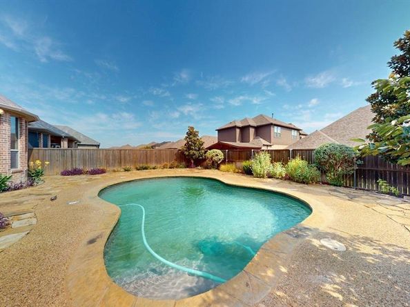 586  Deverson Drive , Rockwall Texas 75087