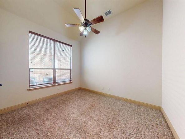 586  Deverson Drive , Rockwall Texas 75087