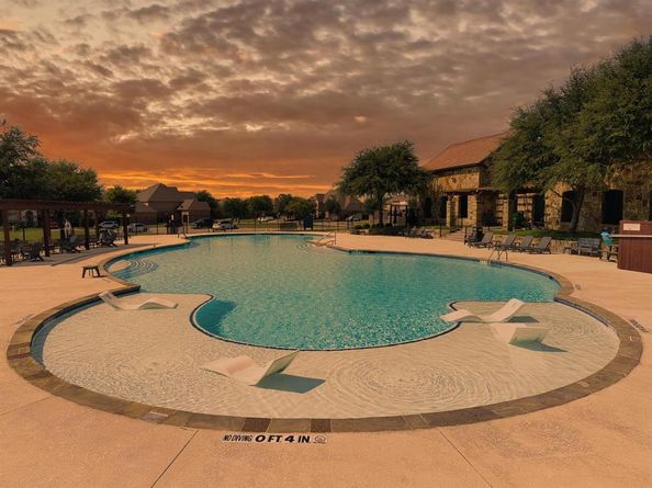 586  Deverson Drive , Rockwall Texas 75087