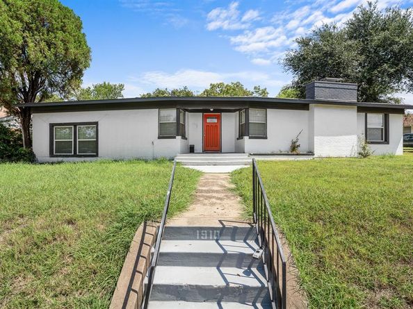 1910  Danube Drive , Dallas Texas 75203